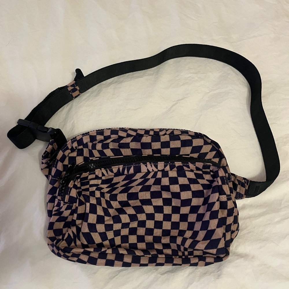 BAGGU trippy fanny